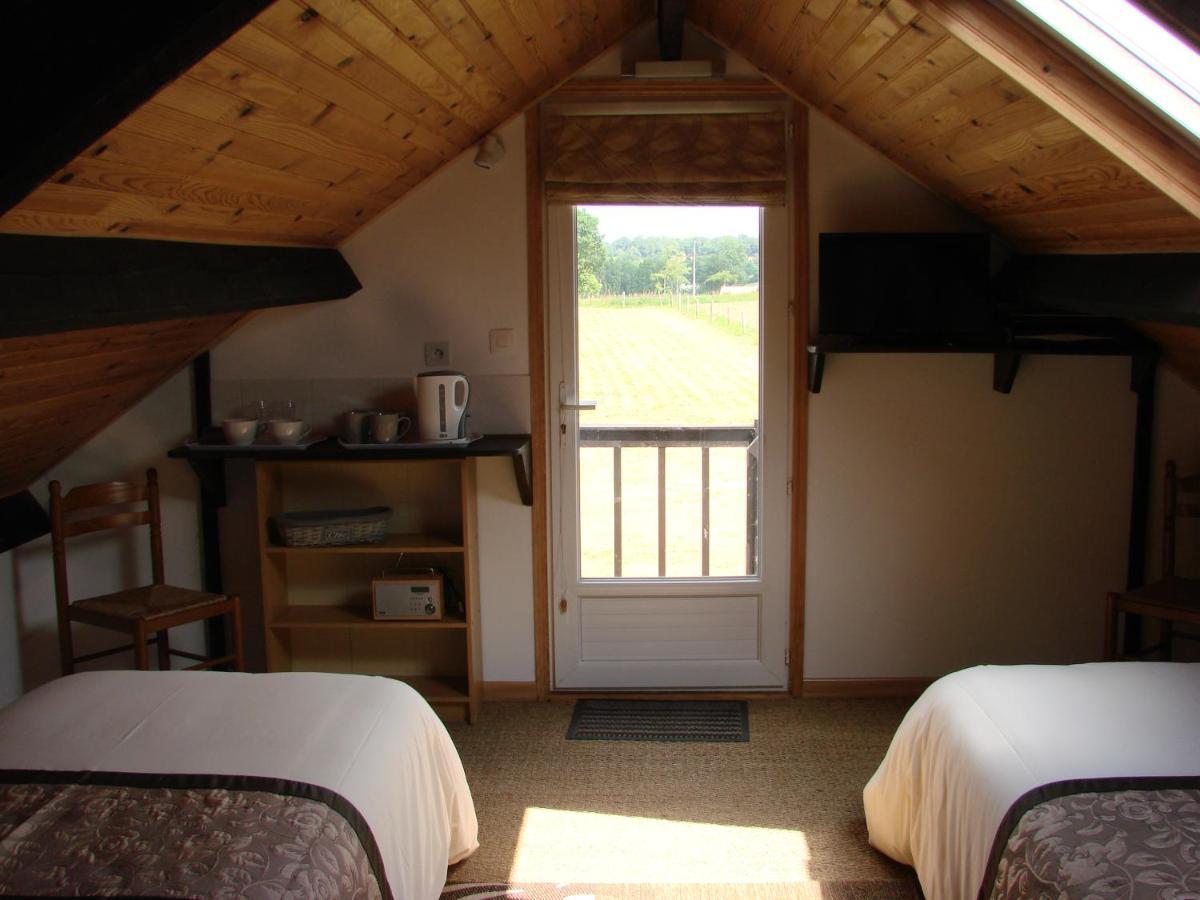 La Blanche Roche Bed and Breakfast Sourdeval Eksteriør billede