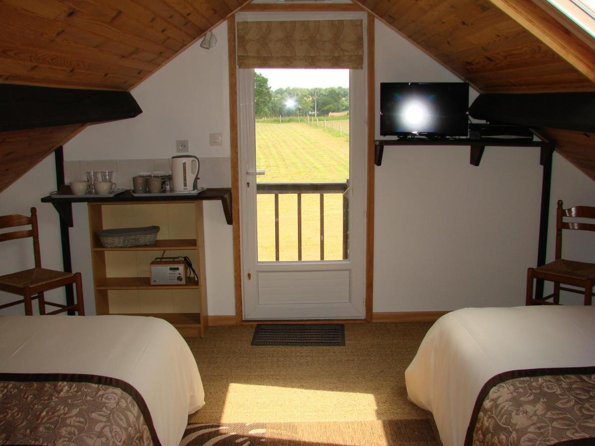 La Blanche Roche Bed and Breakfast Sourdeval Eksteriør billede